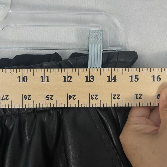 NWT Abercrombie & Fitch High Rise Black Faux Leather Pants Pull-On Size Large - Picture 15 of 16